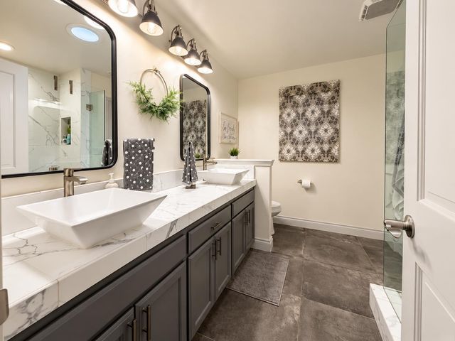 8575 N Fuller Avenue, Fresno, CA 93720