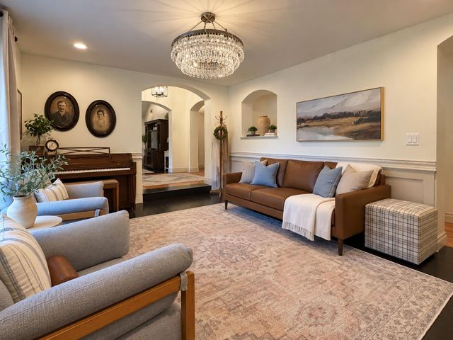 8575 N Fuller Avenue, Fresno, CA 93720