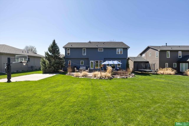 6417 N 158 Street, Omaha, NE 68116