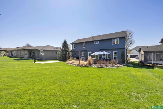 6417 N 158 Street, Omaha, NE 68116