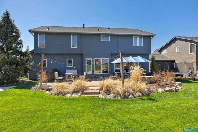 6417 N 158 Street, Omaha, NE 68116