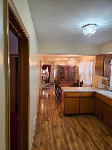 2033 N La Crosse Avenue, Chicago, IL 60639