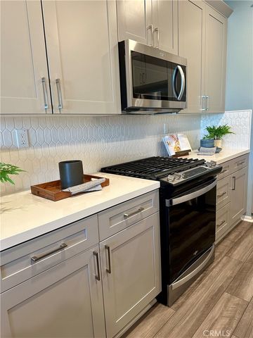 221 N Vincent Avenue, West Covina, CA 91790