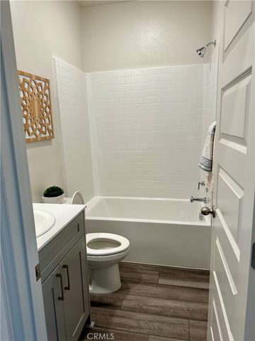 221 N Vincent Avenue, West Covina, CA 91790
