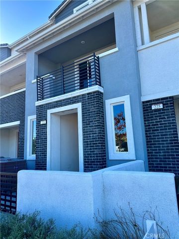 221 N Vincent Avenue, West Covina, CA 91790