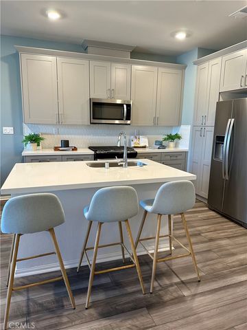 221 N Vincent Avenue, West Covina, CA 91790