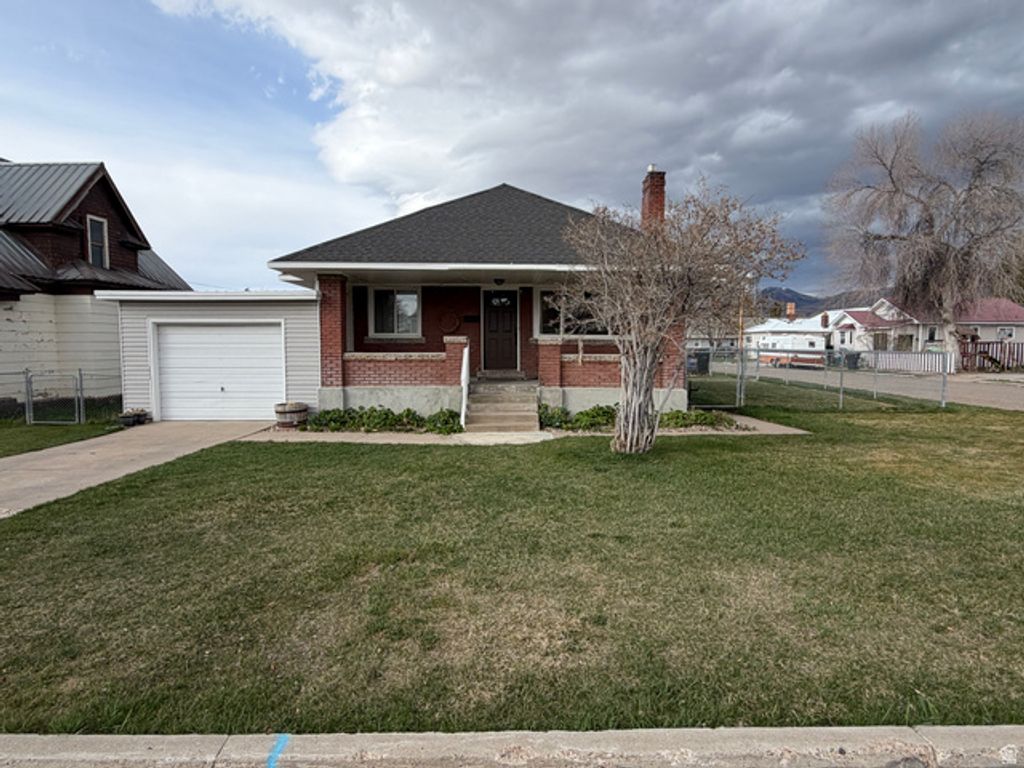 838 LINCOLN ST, Montpelier, ID 83254