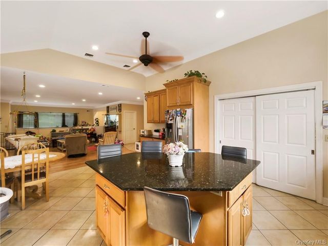 27 Cedar Trail, Monroe, NY 10950