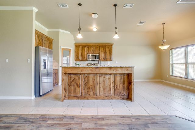 115 Donna Circle, Granbury, TX 76049