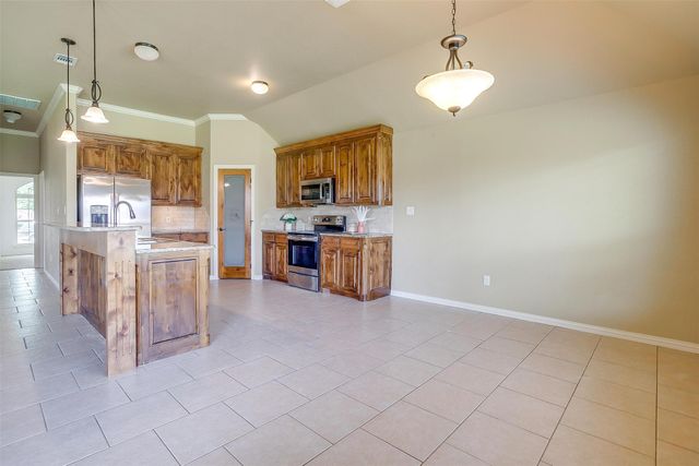 115 Donna Circle, Granbury, TX 76049