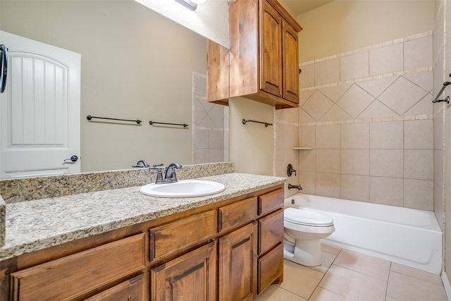 115 Donna Circle, Granbury, TX 76049