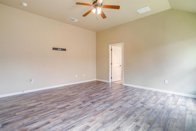 115 Donna Circle, Granbury, TX 76049