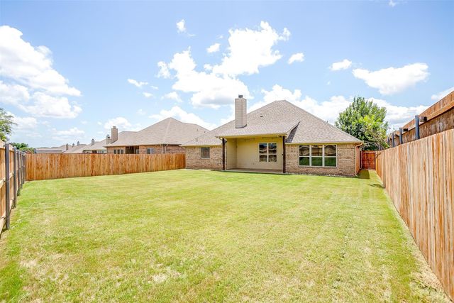 115 Donna Circle, Granbury, TX 76049