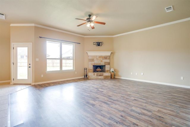 115 Donna Circle, Granbury, TX 76049
