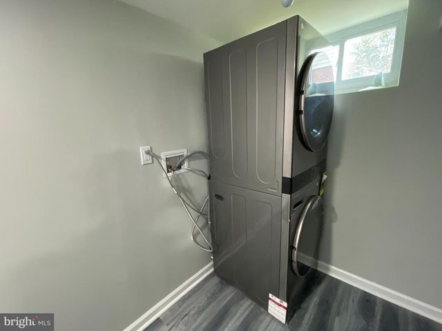 6909 40TH, University Park, MD 20782