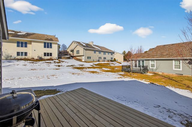 2428 81st Circle, Urbandale, IA 50322