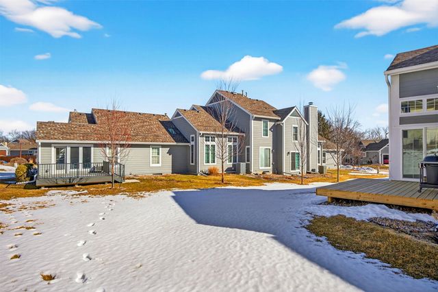 2428 81st Circle, Urbandale, IA 50322