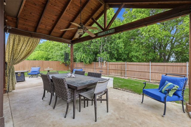 4804 Stillhouse Hollow Lane, Denton, TX 76226