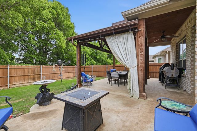 4804 Stillhouse Hollow Lane, Denton, TX 76226