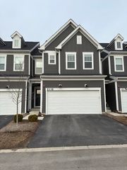 2132 Weatherbee Lane, Naperville, IL 60563