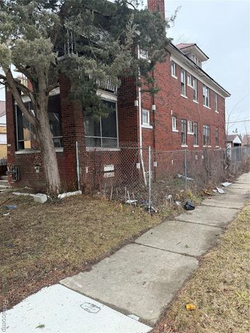 5502 S Clarendon Street, Detroit, MI 48204