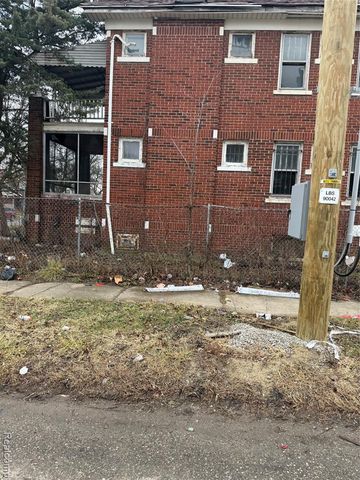 5502 S Clarendon Street, Detroit, MI 48204