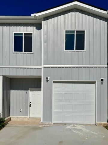 1901 Azlin Place B, Siloam Springs, AR 72761