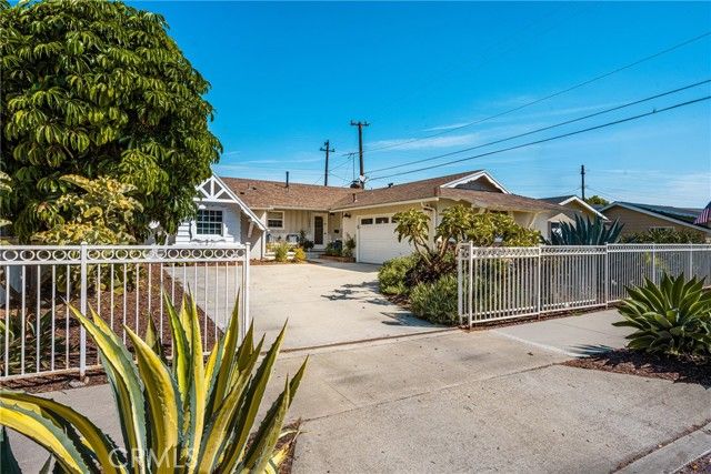 1865 W Tedmar, Anaheim, CA 92804