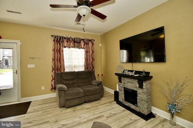 162 LEXINGTON PL, Dover, DE 19901