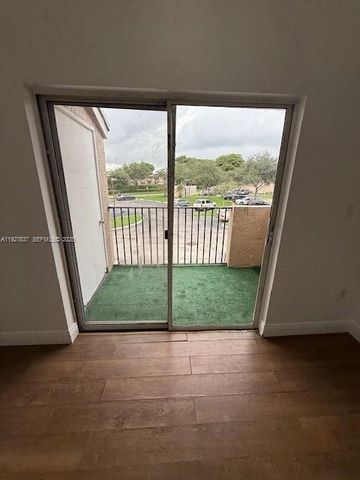 1971 NW 96th Ter 9G, Pembroke Pines, FL 33024