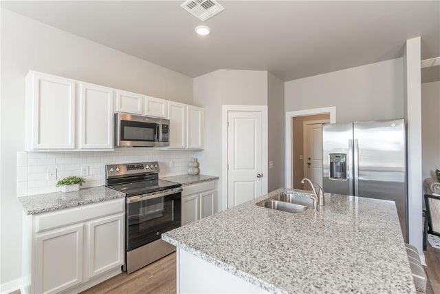 5261 Grassland Drive, Guthrie, OK 73044