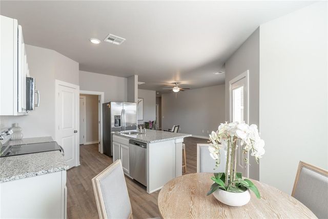 5261 Grassland Drive, Guthrie, OK 73044