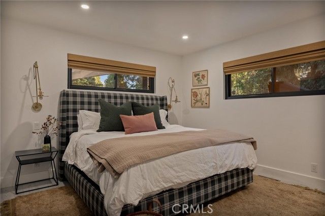 252 Crest Circle, Lake Arrowhead, CA 92352