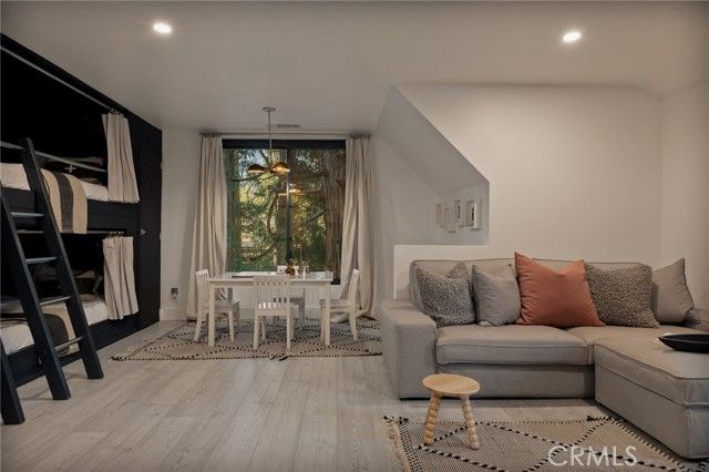 252 Crest Circle, Lake Arrowhead, CA 92352