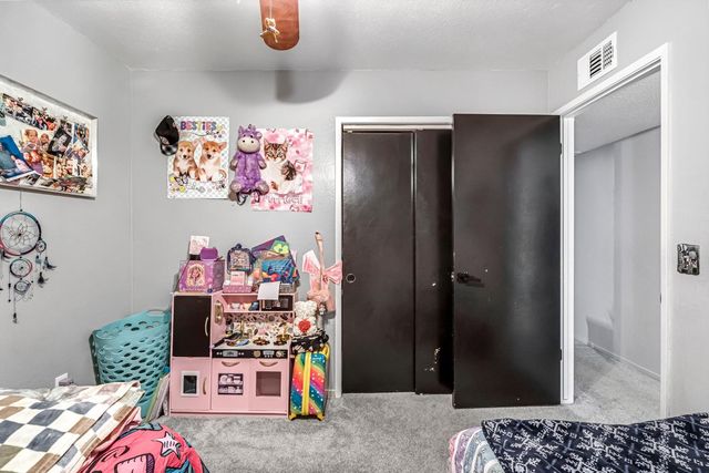 362 W Ashcroft Avenue, Clovis, CA 93612