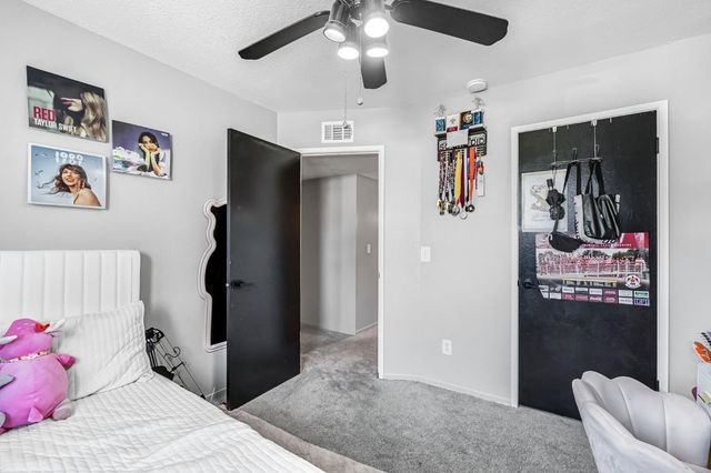 362 W Ashcroft Avenue, Clovis, CA 93612