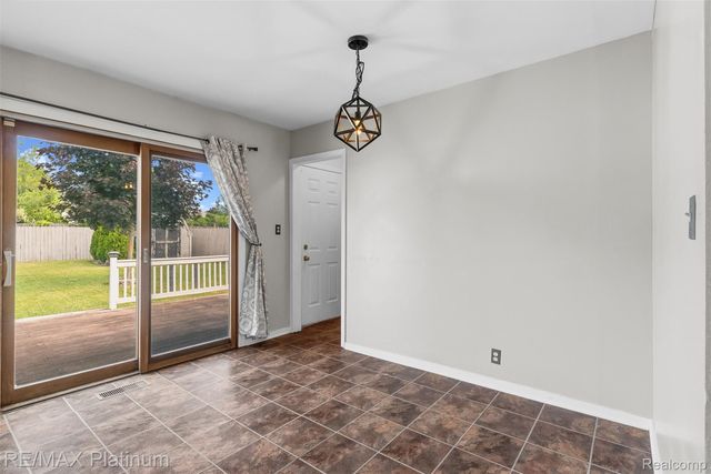 5354 Don Shenk Drive, Swartz Creek, MI 48473