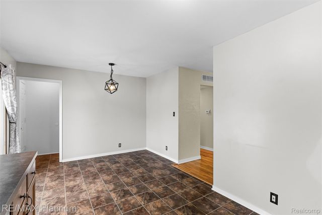 5354 Don Shenk Drive, Swartz Creek, MI 48473