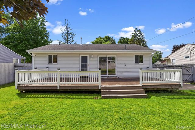 5354 Don Shenk Drive, Swartz Creek, MI 48473
