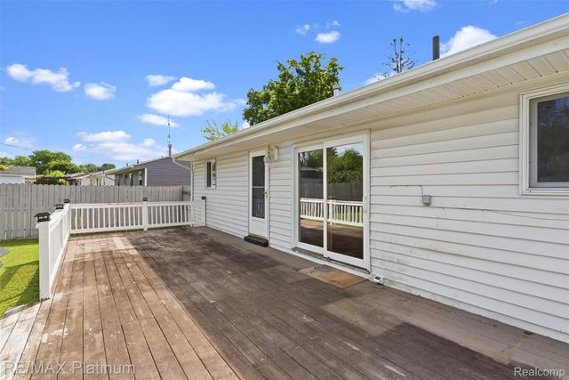 5354 Don Shenk Drive, Swartz Creek, MI 48473