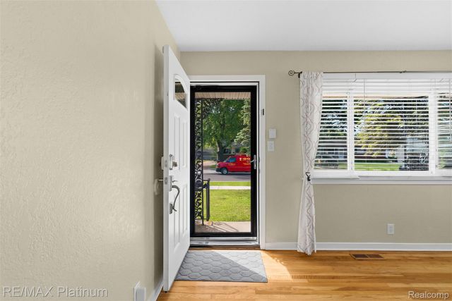 5354 Don Shenk Drive, Swartz Creek, MI 48473