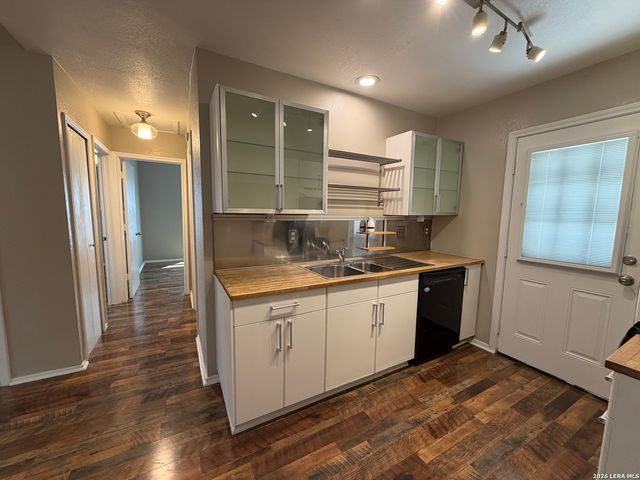 5914 Fir Valley, San Antonio, TX 78242