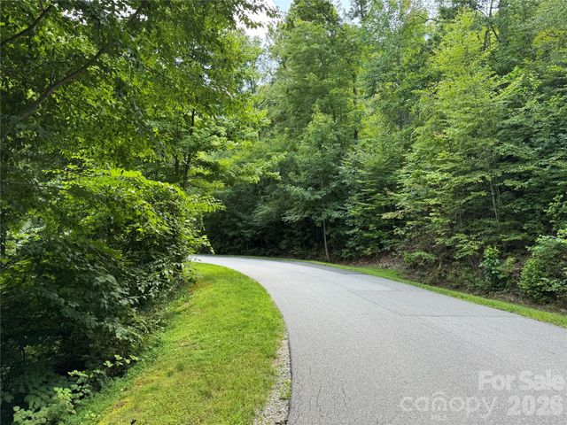 97 High Hickory Trail 2, Swannanoa, NC 28778