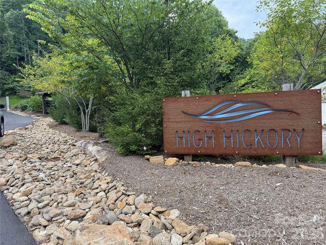 97 High Hickory Trail 2, Swannanoa, NC 28778