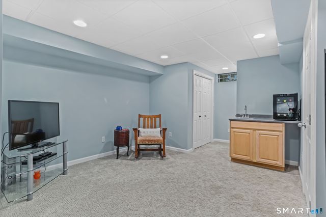 67 Sigwin Drive, Fairfield, CT 06824