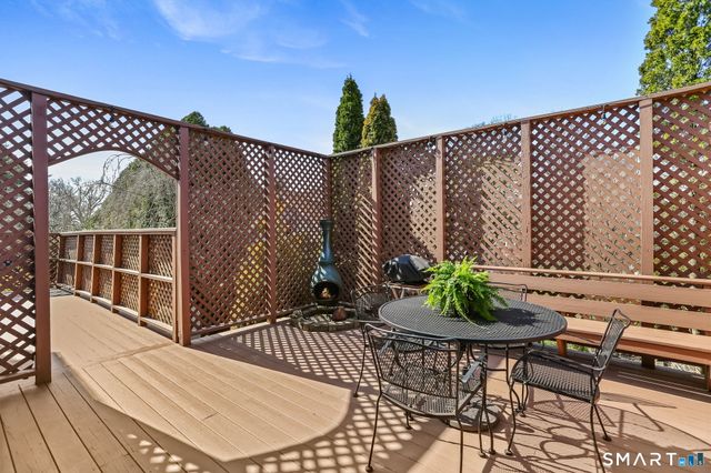 67 Sigwin Drive, Fairfield, CT 06824