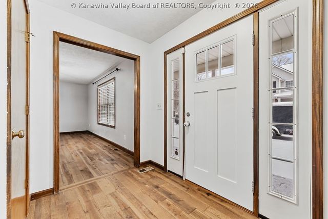 2 Hampton Drive, Winfield, WV 25213