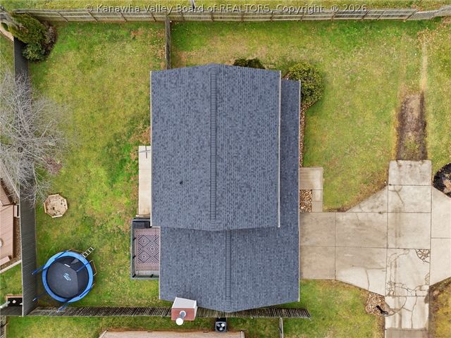 2 Hampton Drive, Winfield, WV 25213