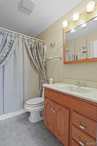 104 Oakland Drive, Troy, IL 62294