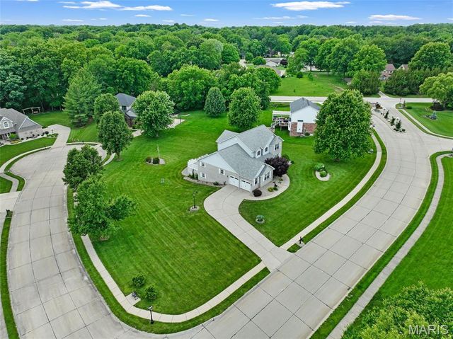 104 Oakland Drive, Troy, IL 62294